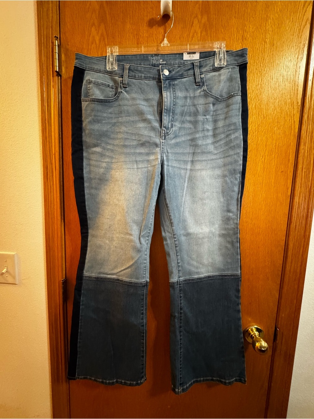 NWT Time and Tru Two-Tone Blue bootcut Jeans size 20